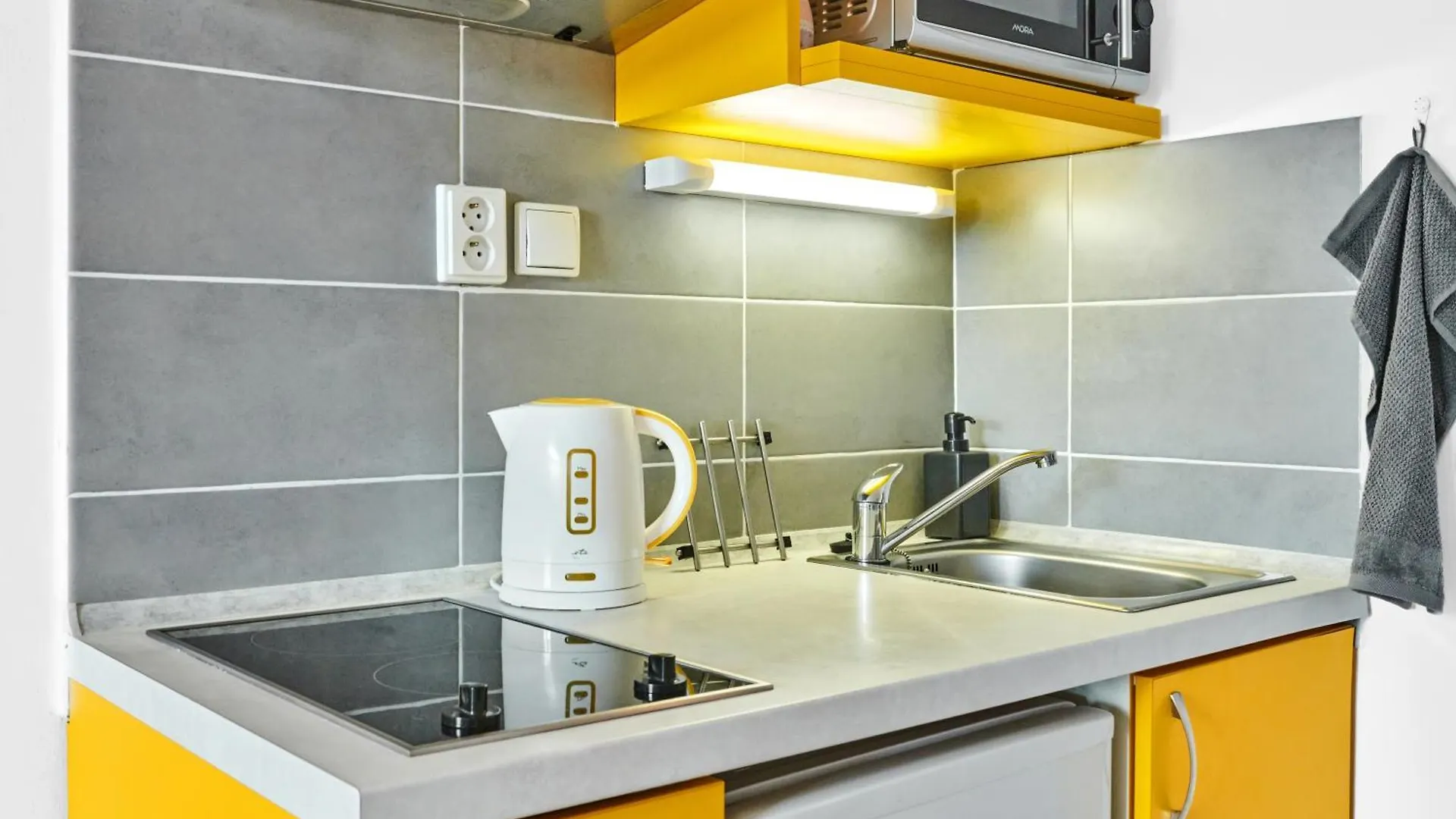 Stylish Apartment In Heart Of Zizkov Near Iconic Sites Prague