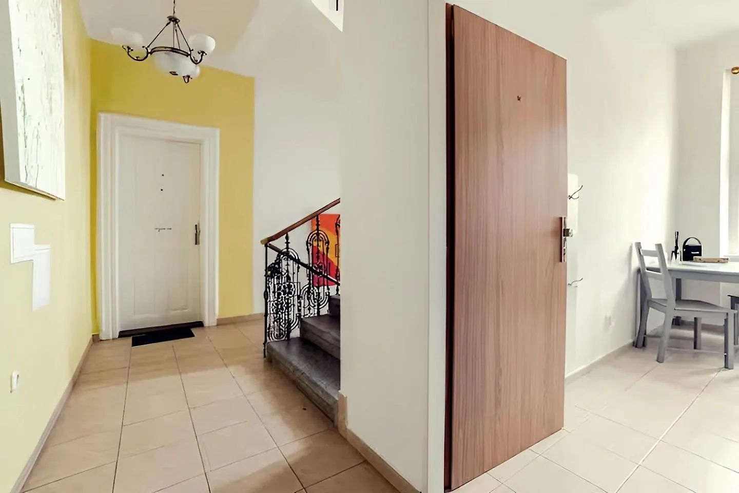 Stylish Apartment In Heart Of Zizkov Near Iconic Sites Prague